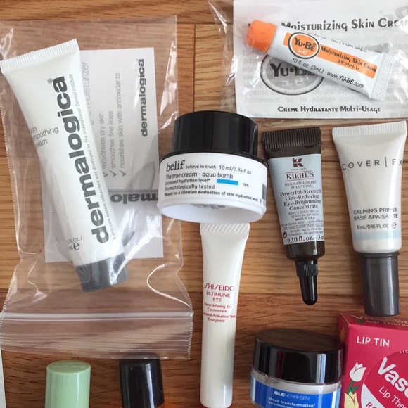 Makeup & skincare bundle + FREE GIFT 🎁 - Picture 2 of 8